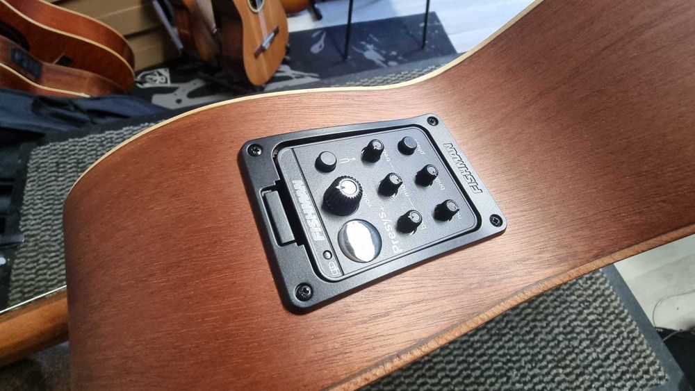 Guitarra Clássica Alhambra Laqant