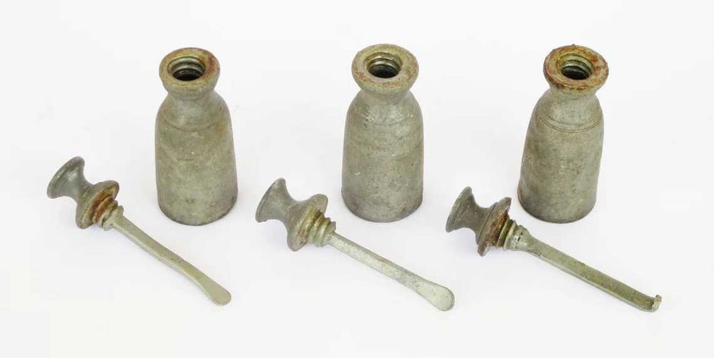 Antiga caixa para âmbulas dos Santos Óleos séc. XVII/XVIII