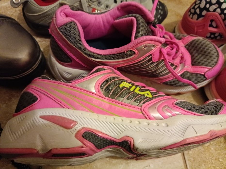 Wyprzedaż pakę 11 par butów rozmiar między 36-38