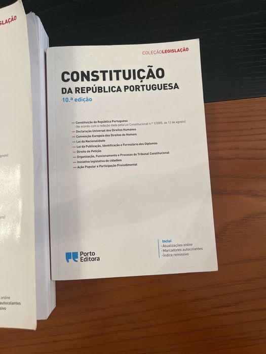 Livros Código de Trabalho e Constuição Portuguesa