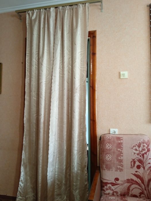 Два карниза со шторами