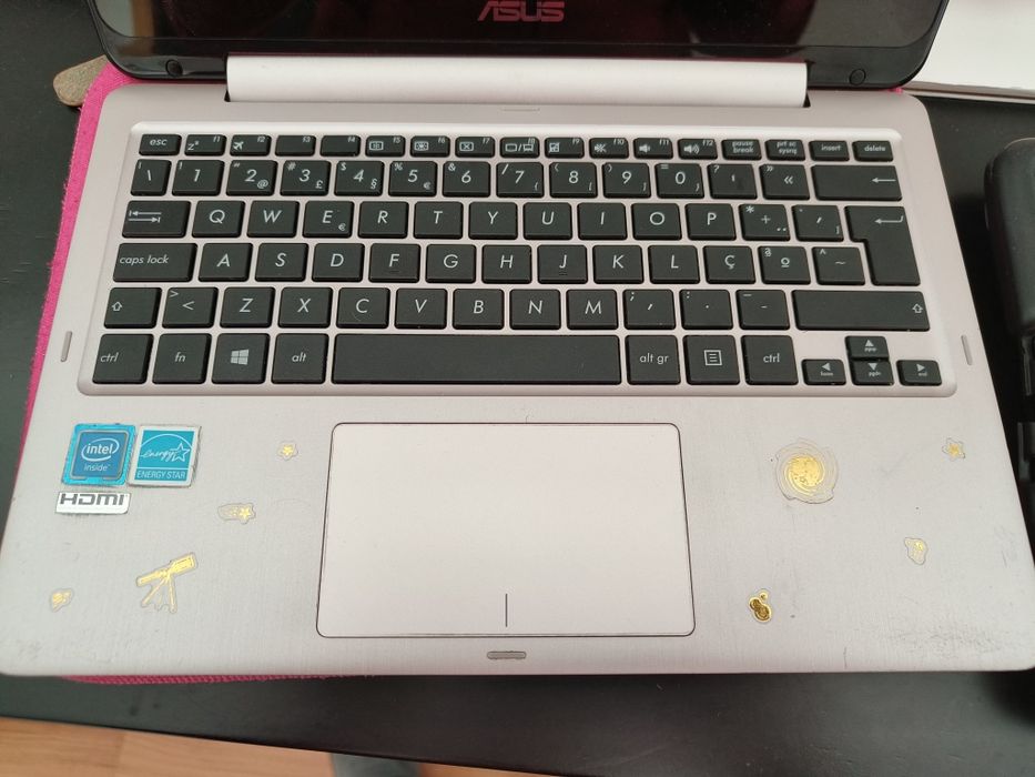 Portátil ASUS tactil