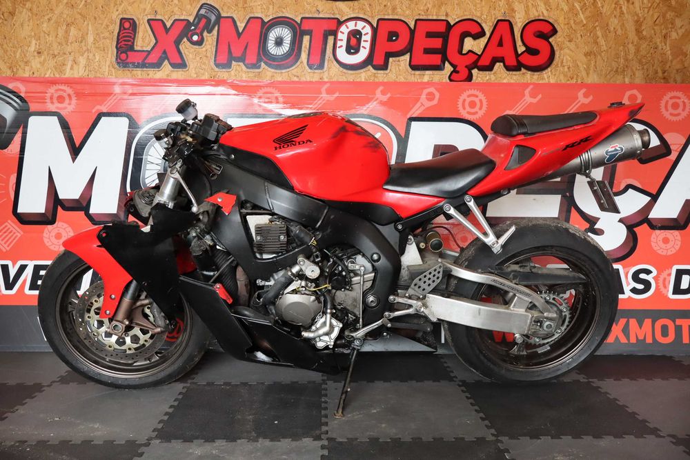 Honda CBR 1000RR 2004 para peças