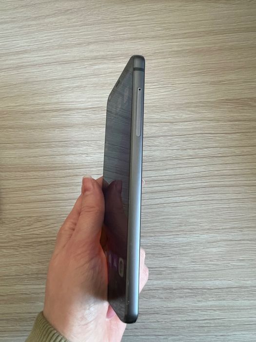 Sprzedam LGG6 w bardzo dobrym stanie