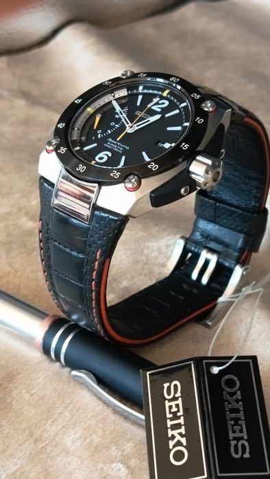 *NOS* Relógio Seiko Sportura KINETIC SRG005P2 (44 mm)