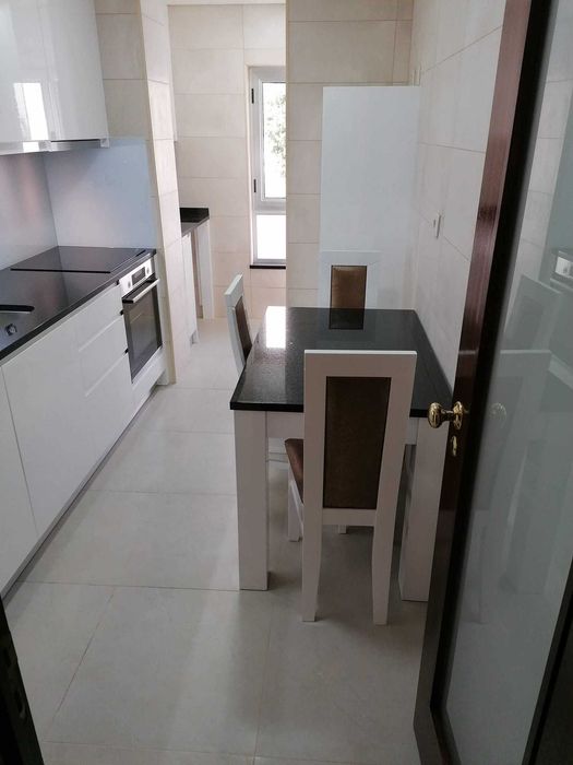 Conjunto Mesa com 4 Cadeiras