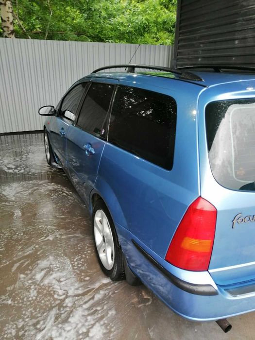 Автомобіль Ford focus