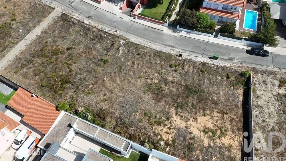 Terreno em Rio Maior de 240,00 m2