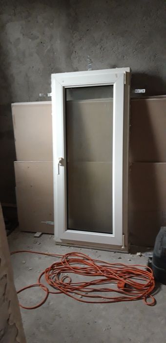 Okno PCV 143x65.