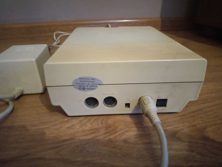 Stacja dyskietek Commodore 1541-II