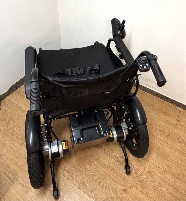 Wozek elektryczny skladany + joystick opiekuna