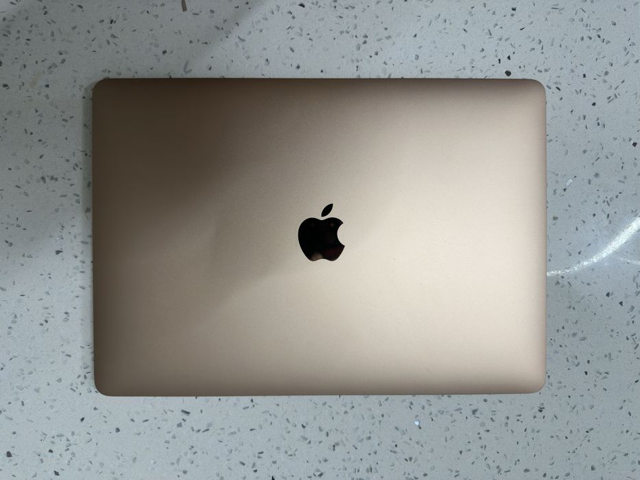 MacBook Air M1 13” (2020) Rose Gold – Para peças ou reparação