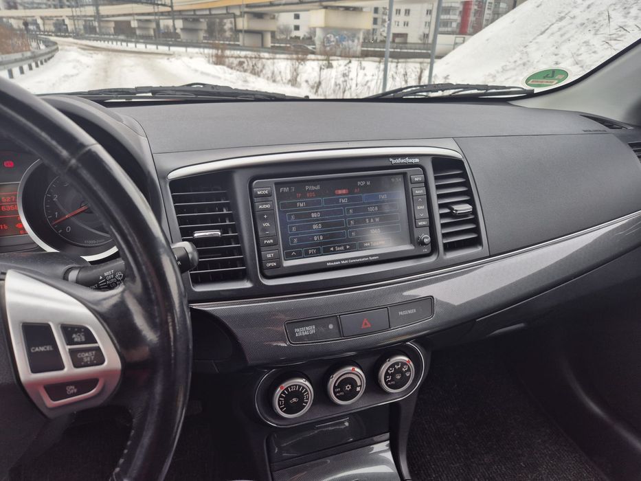 Mitsubishi Lancer 1.8 benzyna