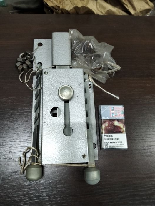 Рігельний гаражний замок