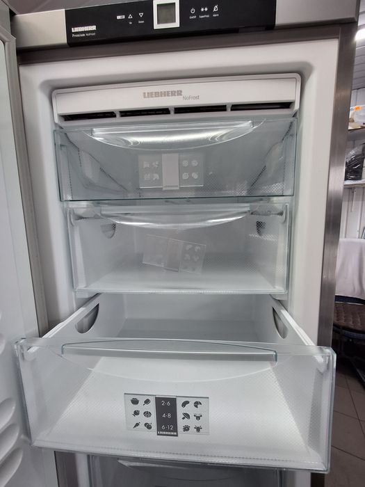 Морозильна камера Liebherr model SGNes3010