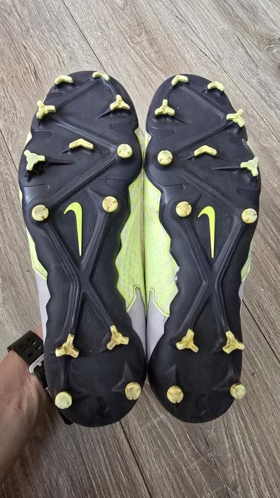 Продам Nike Phantom