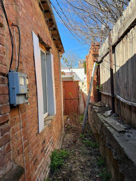 Продам полдома в Новобаварском районе