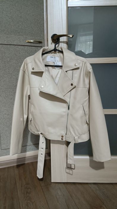 Куртка косуха 48 розмір