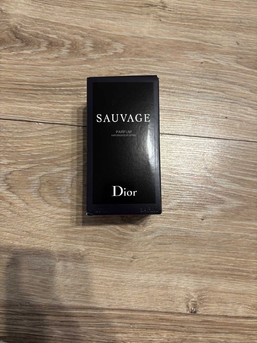 Perfum dior sauvage Eau De Perfum 100ml