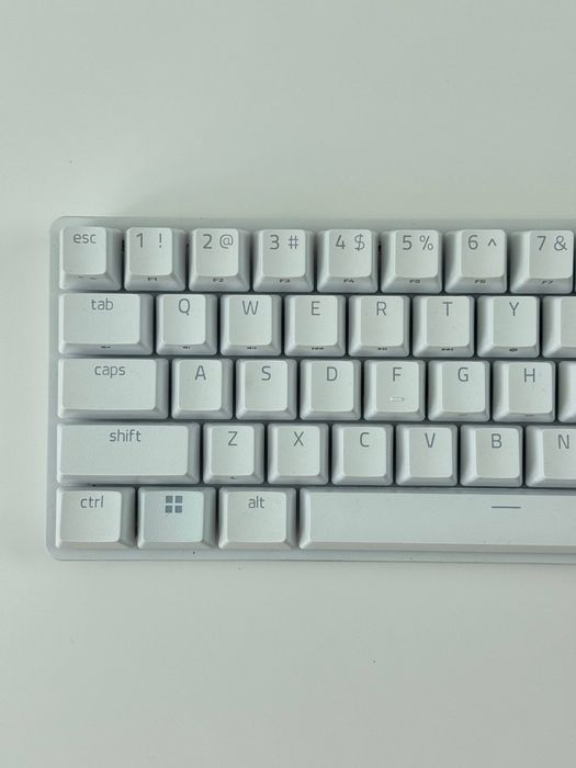 Ігрова клавіатура Razer Huntsman Mini Mercury White (швидкі лінійні-оптичні перемикачі, RGB-підсвічування, ковпачки PBT, вбудована пам'ять)