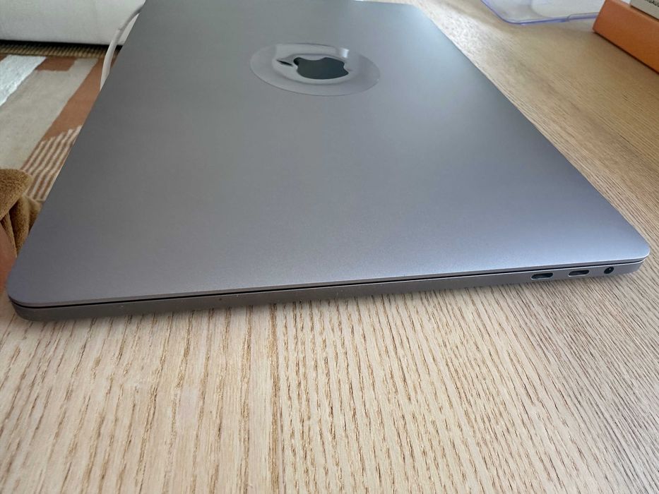 MacBook Pro 13" (2017) – 16GB RAM – SSD 500GB – Excelente estado