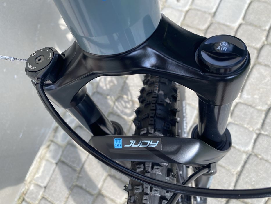 Велосипед Radon Cube ZR Team 27.5 Bulls Scott Merida