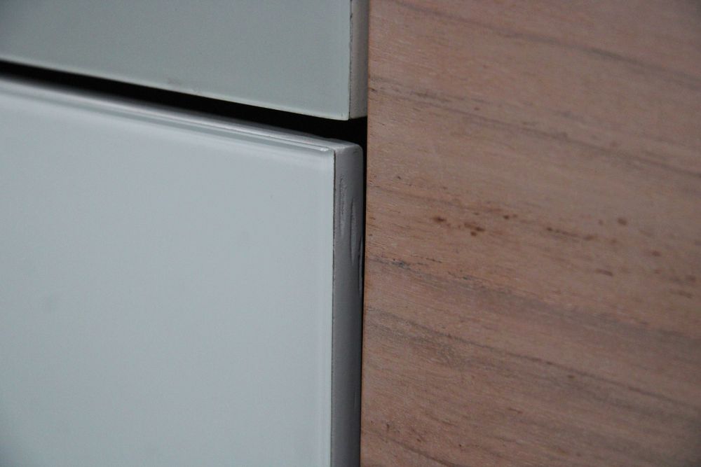 KOMODA LAKIEROWANA CHICAGO Drewniana z akacji BGM24.pl B 8627