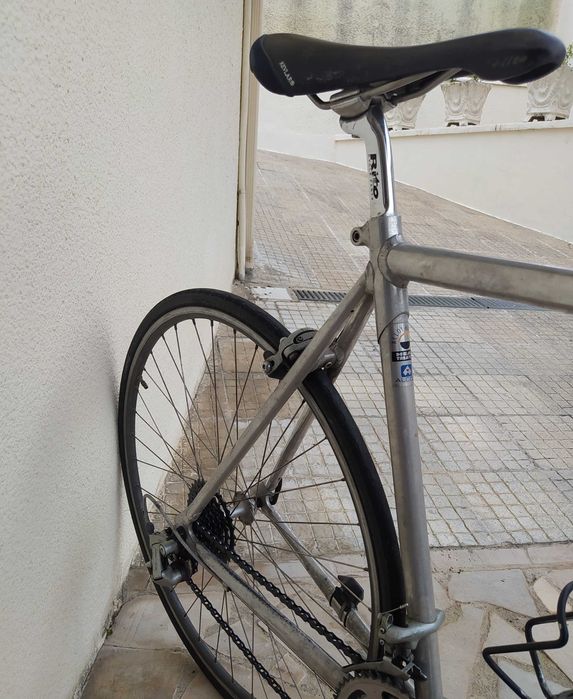 Bicicleta de estrada em alumínio