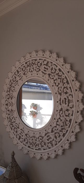 Espelho com rebordo madeira