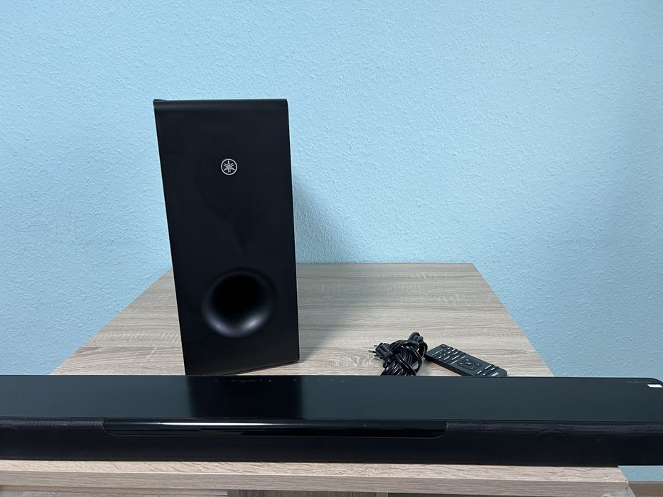 #1889 Yamaha Yas-408 soundbar wifi bluetooth hdmi dolby dts