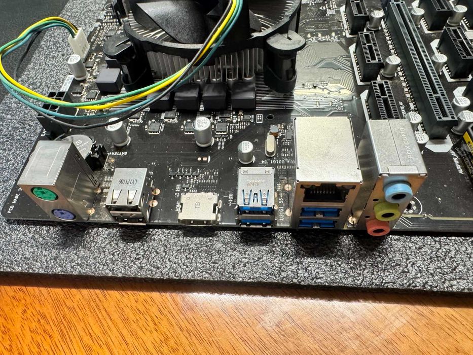 Płyta główna Asus B250 Socket 1151 DDR4 + G3930