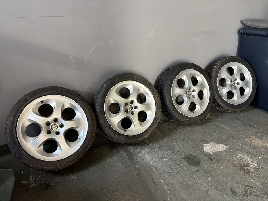 Koła felgi alufelgi  alfa 215/45 r17 proste nie spawane