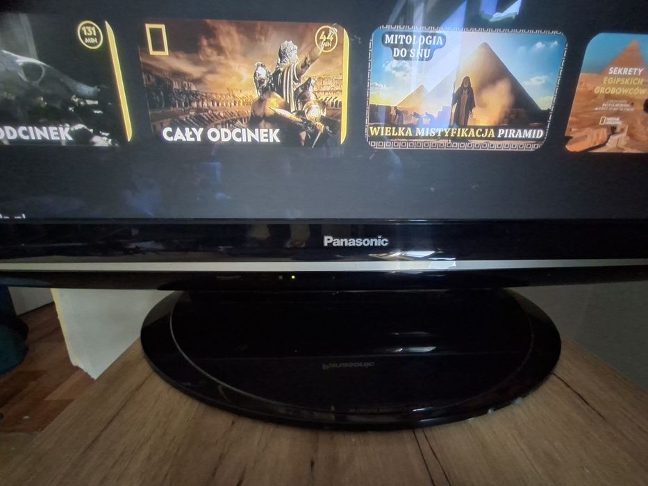 PANASONIC Ładny telewizor 42 CALE