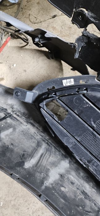 Продам Бампер на Киа Ниро 2021року Електро