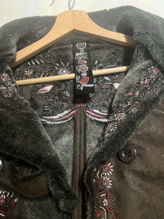 Casaco Desigual como novo