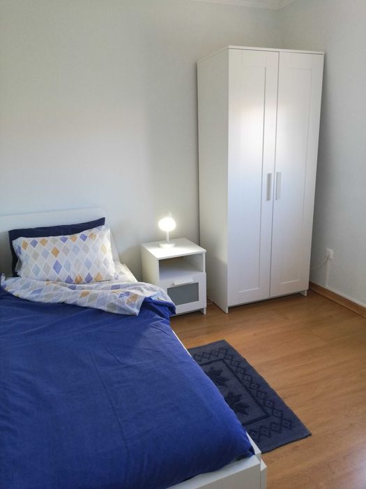Quarto Estudante Metro Alameda Areeiro Lisboa Apartamento para 3 perto IST