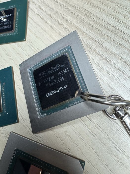 Brelok  Breloki gpu prezent GTX RTX RX ARC