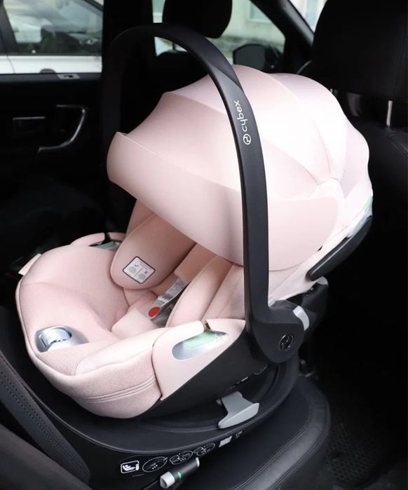 Автокрісло Cybex Cloud T Plus