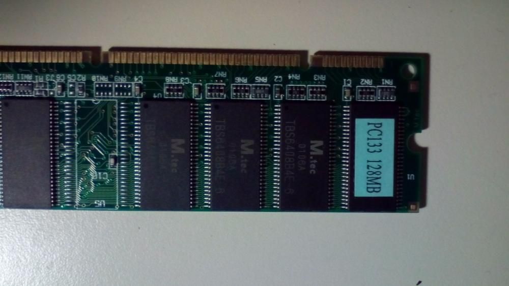 Memórias RAM PC133 256MB, 128MB