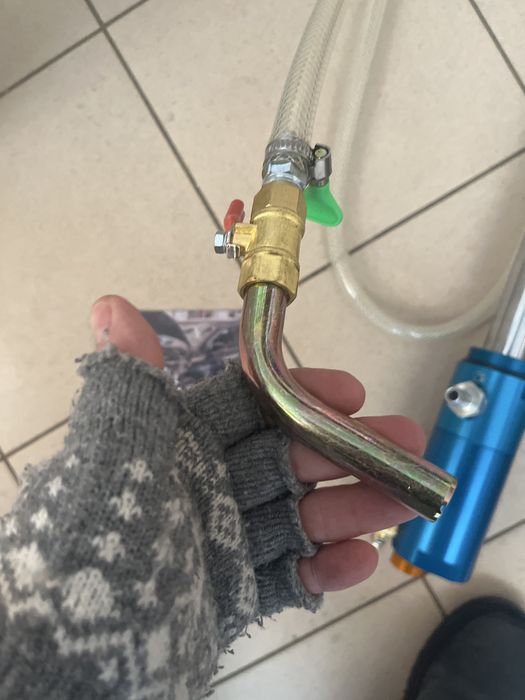 Насос із пневмоприводом доя бочки 200л.