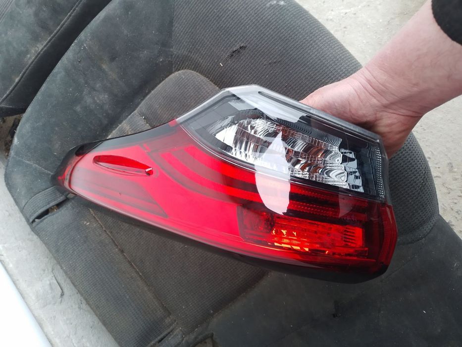 Стопи задні фари на Toyota Highlander Хайлендер 20-24 року