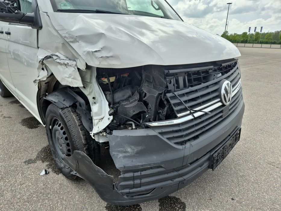 автомобіль на продаж