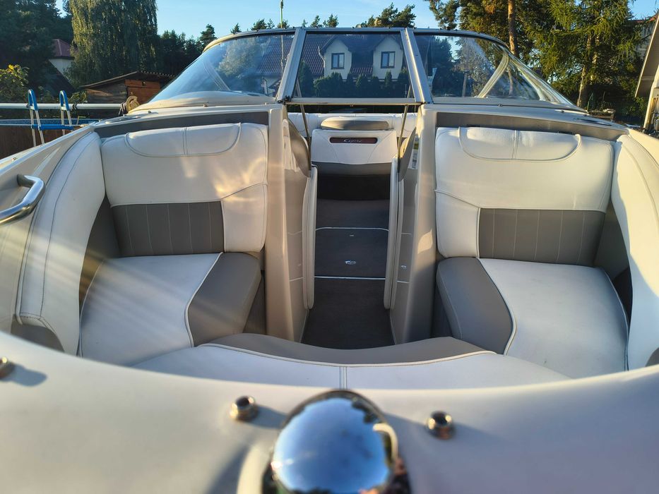 Łódź motorowa 190KM Bayliner CAPRI 1850 + przyczepa