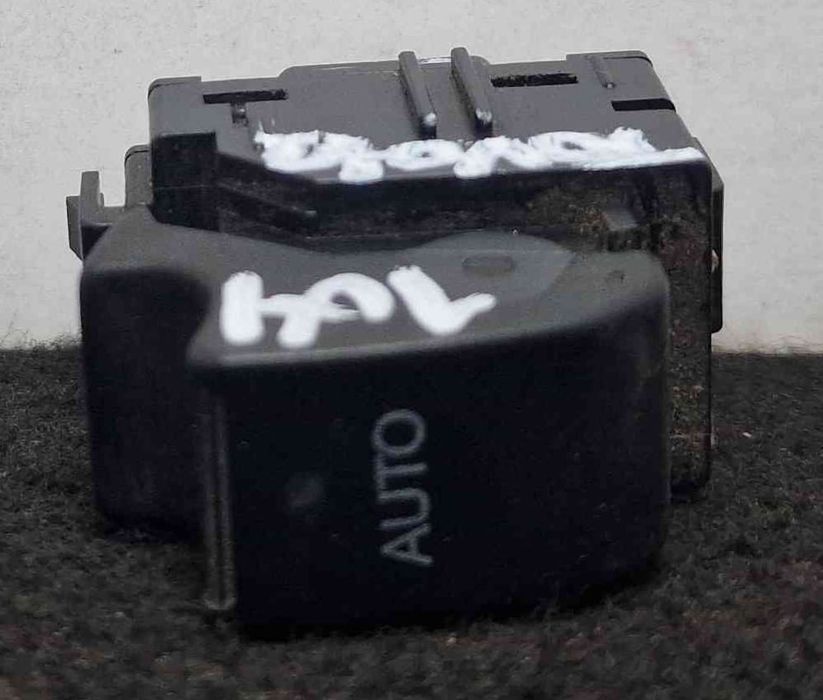 Comando / Botão / Interruptor Multifunções 8481002041 - TOYOTA COROLLA