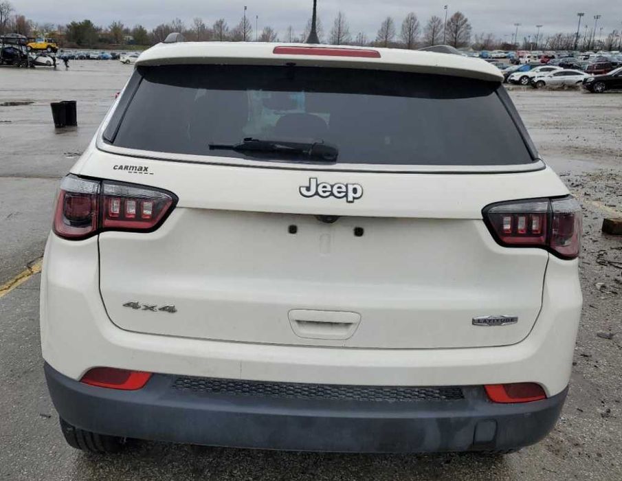 Бампер Jeep Compass запчастини джип компасс разборка компас джип