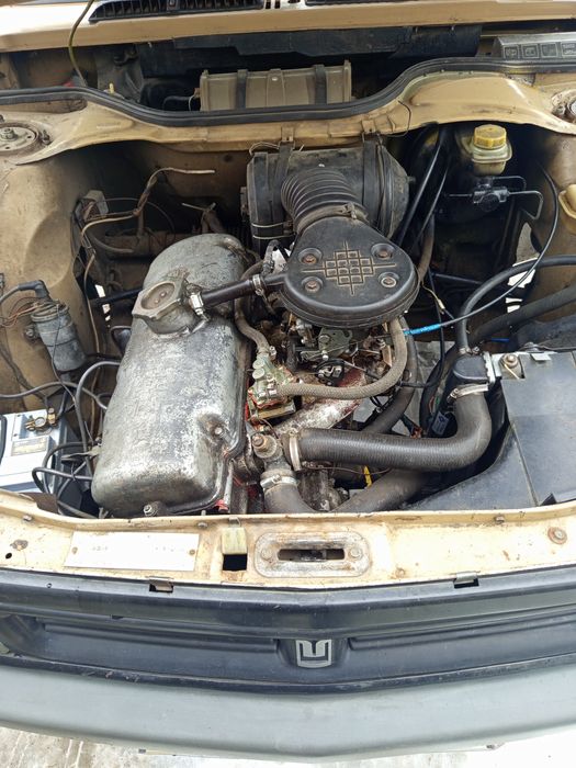 Автомобіль АЗЛК 2141