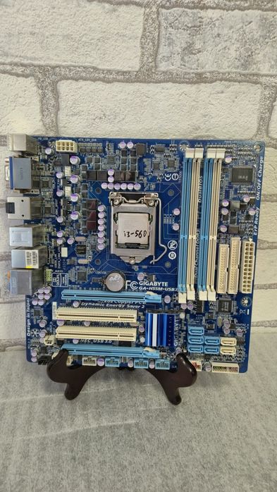 Комплект материнська плата Gigabyte GA-H55M-USB3 + Intel core i3-560, s1156, 4xddr3, USB 3.0. VGA/DVI/HDMI/DP