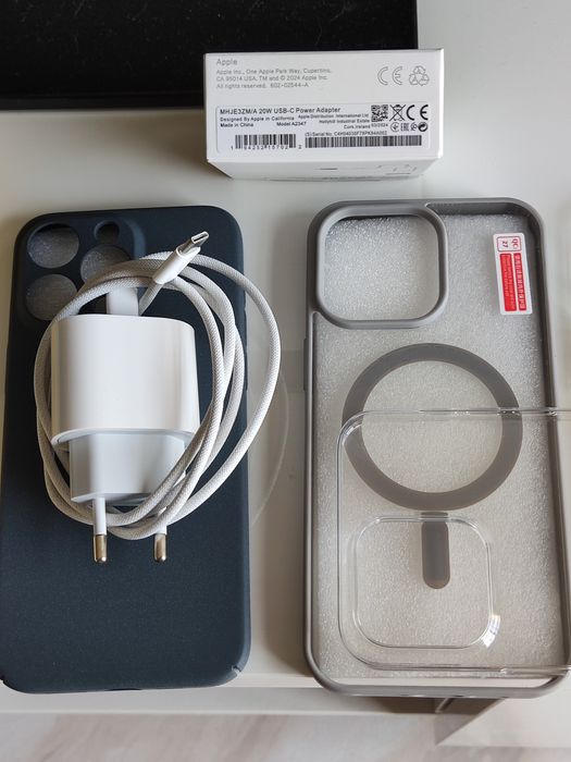 iPhone 15 Pro Max - 98% BATERIA - Garantia e Fatura como Novo