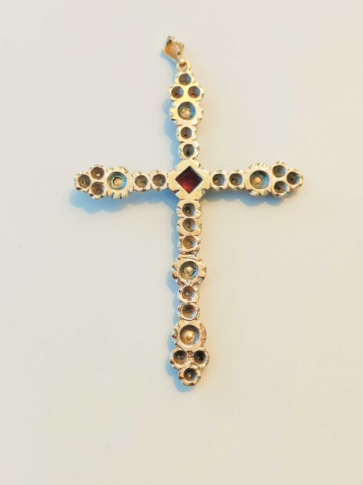 Cruz Prata e Ouro Ametista Diamantes