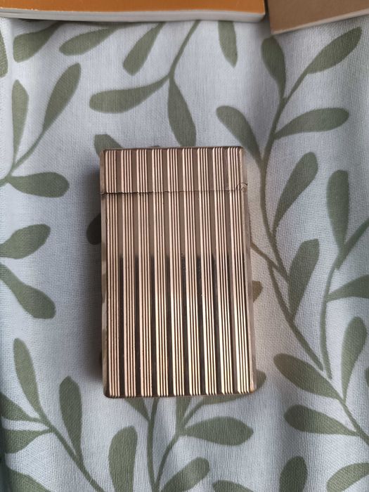 Dupont ouro caixa de origem